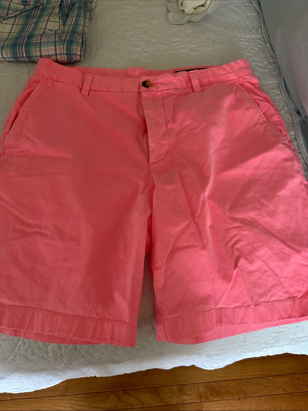 Vineyard Vines Men's Pink Flat Front Chino Shorts